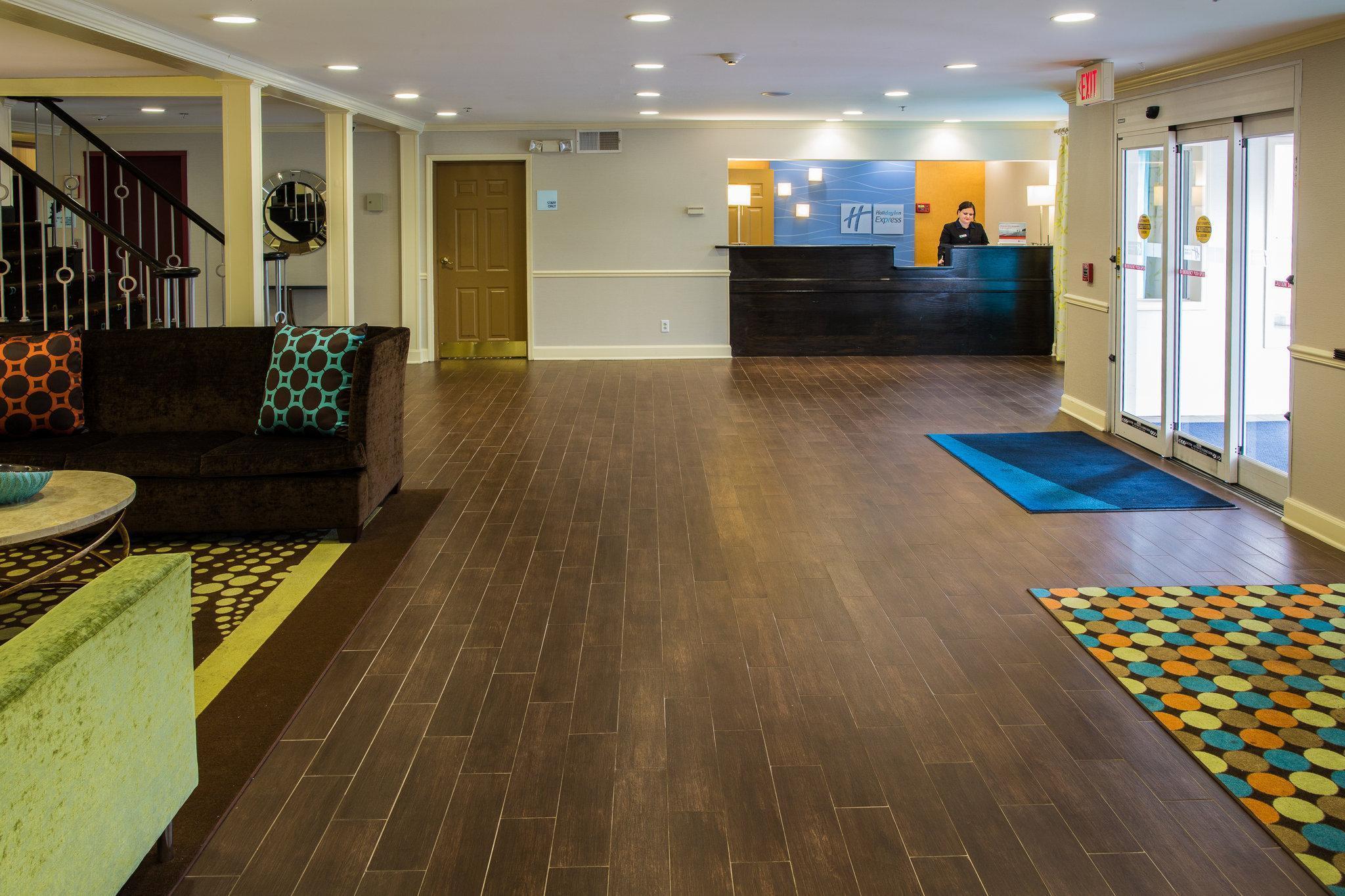 Holiday Inn Express Alpharetta - Roswell By Ihg Exterior foto